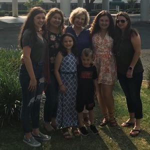 Meet your Posher, Rae